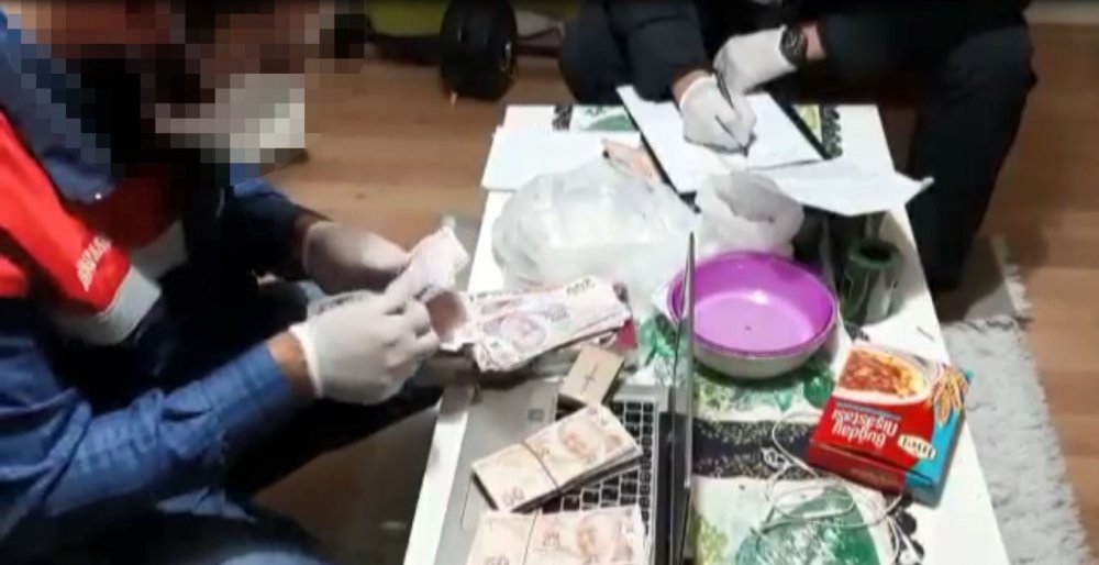 Jandarmanın Avcılar ve Büyükçekmece'deki uyuşturucu operasyonu kamerada 
