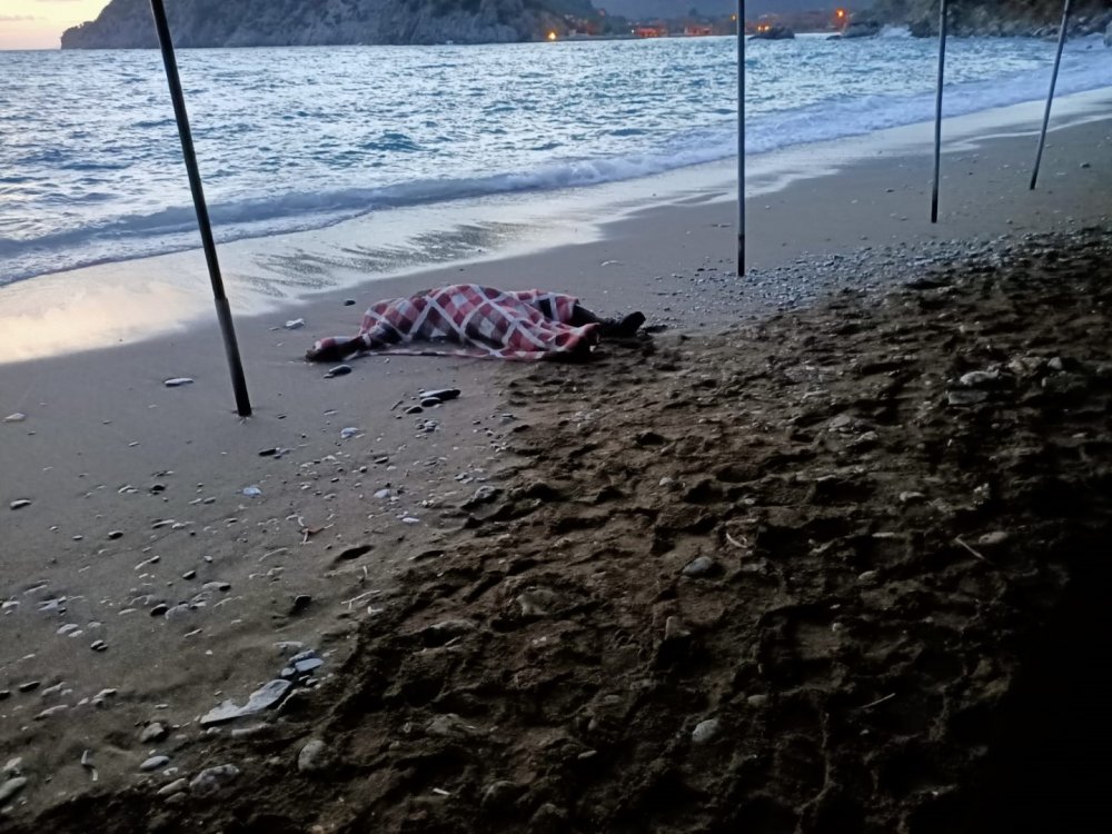 Kayıp balıkçıyı arama çalışmalarında kimliği belirsiz erkek cesedi bulundu