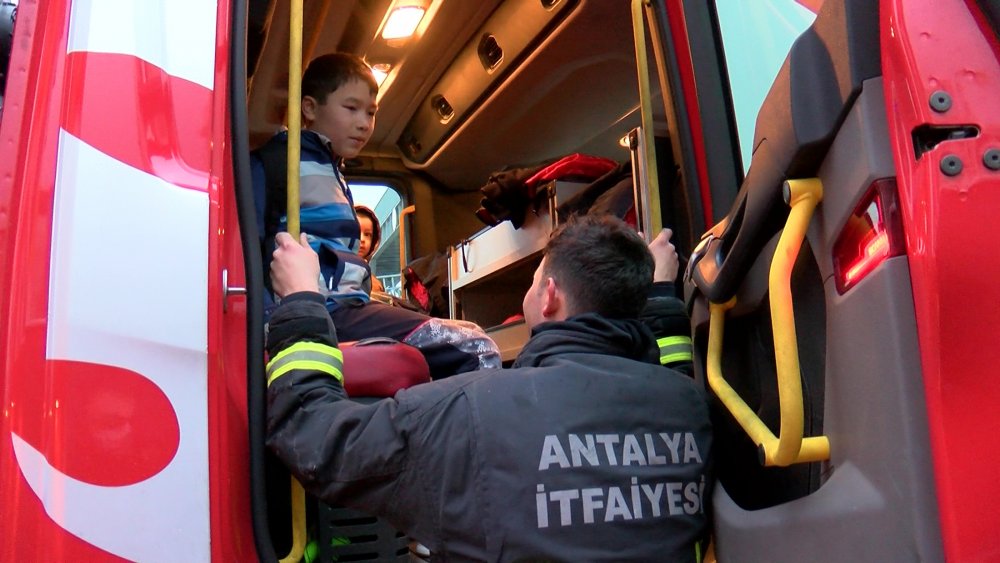 Kiracı 'Allah belanızı versin' yazılı not bırakıp evini yaktı