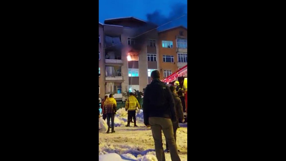 Yangında ağır yaralanan anne, yaşam savaşını kaybetti