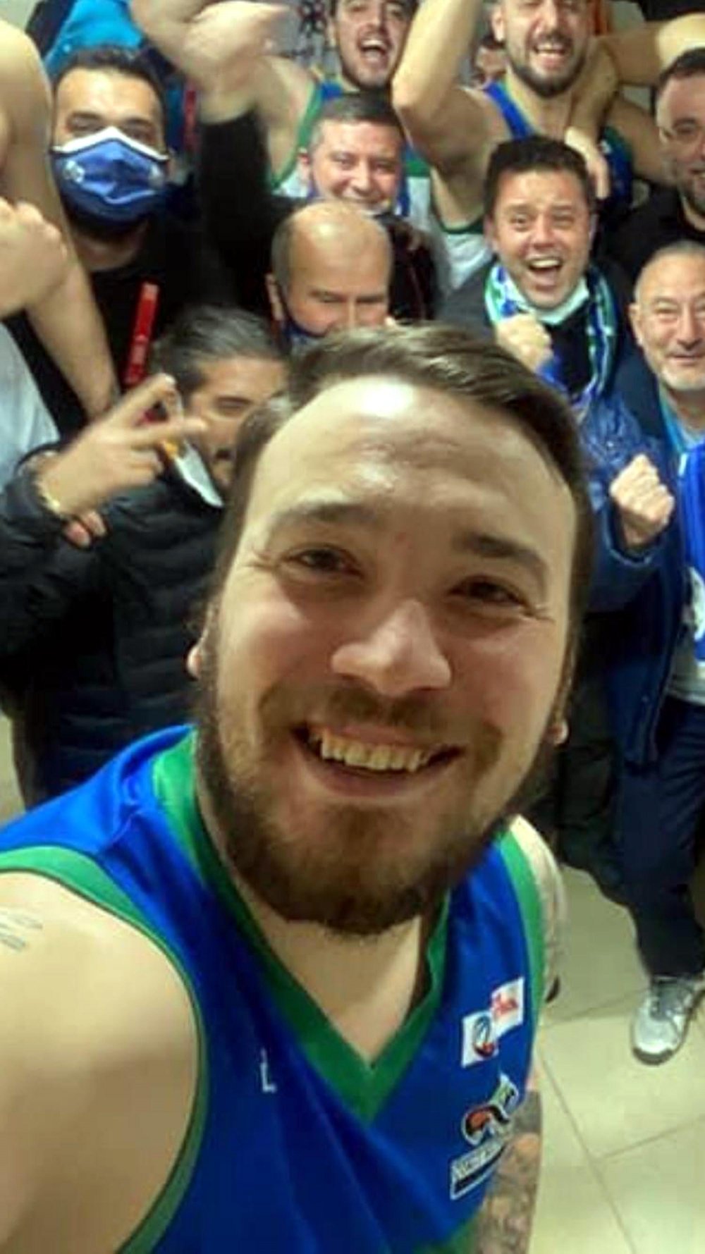 Basketbol takım kaptanı lojmandaki odasında ölü bulundu