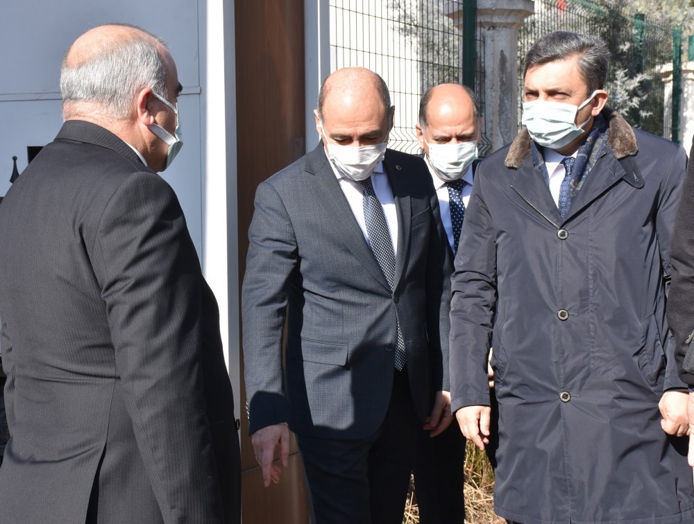 Batman Valisi Şahin: Koronavirüsün mutasyonlu halini de eski halini de yeneceğiz