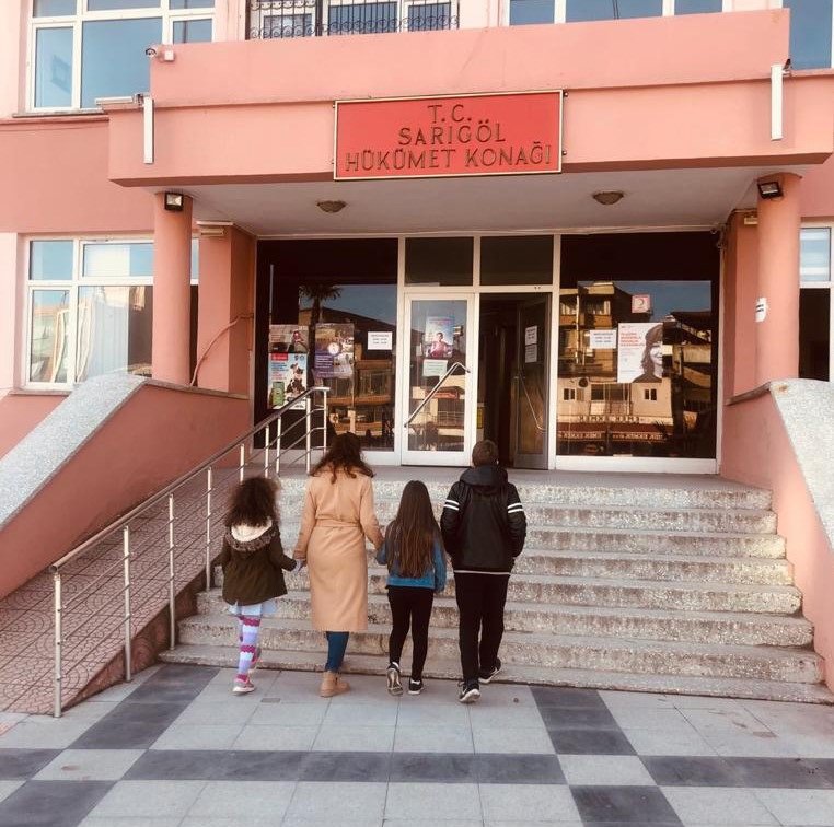 İLK RAPOR "ÇOCUKLAR BABADAN DEĞİL': Manisa'da anne ile babanın 'hukuk' ve 'DNA' mücadelesi