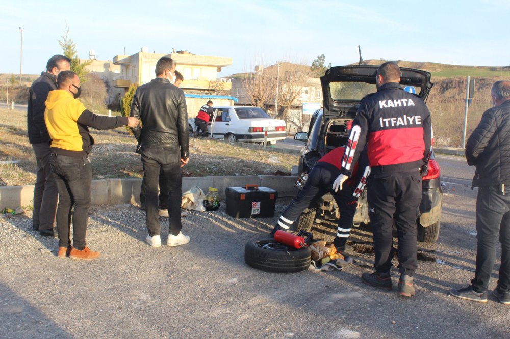 Kahta'da iki otomobil çarpıştı: 9 yaralı
