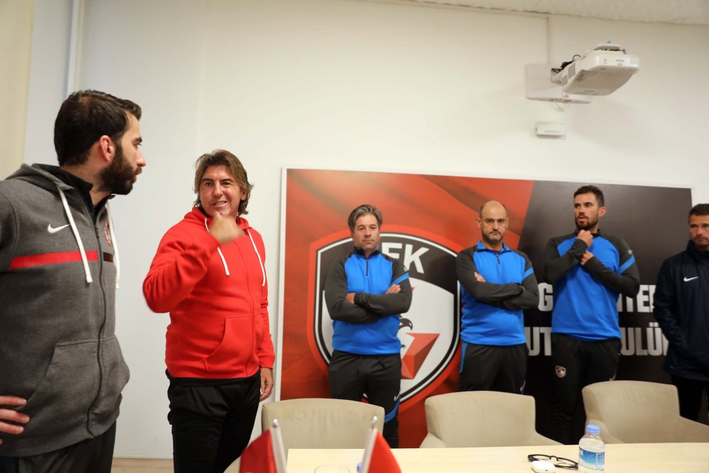 Ricardo Sa Pinto: Hakem maçı 2 dakika fazla oynattı