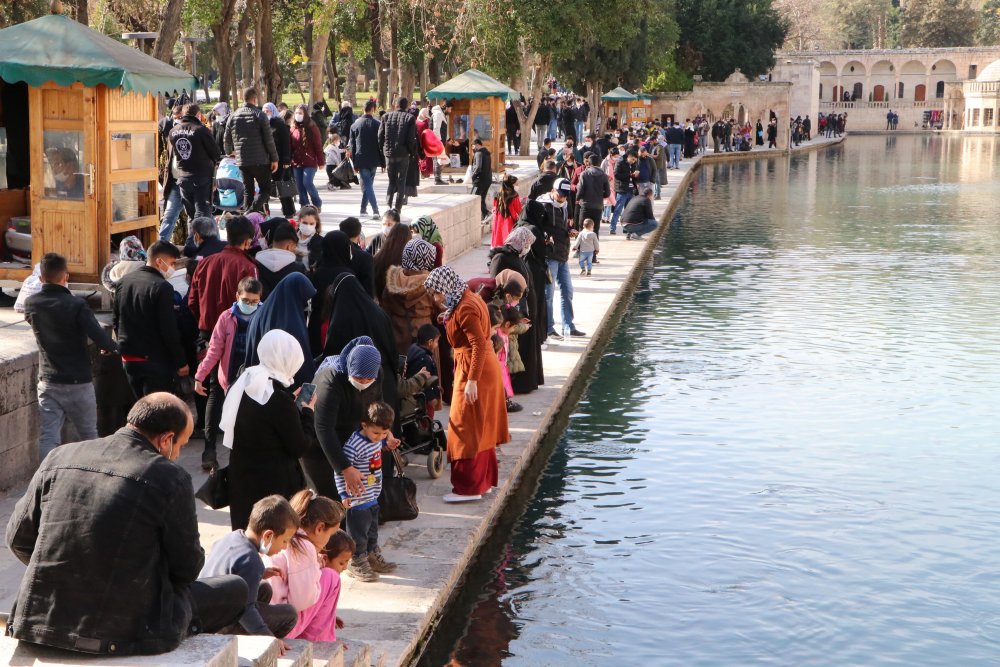 Türkiye'de yaşayanlar doğdukları kentte kalsa; Şanlıurfa nüfusu İstanbul'u  geçiyor