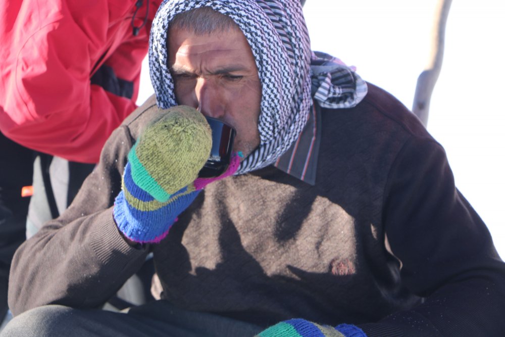 Yaylada donma tehlikesi geçiren vatandaşı, jandarma ve AFAD kurtardı