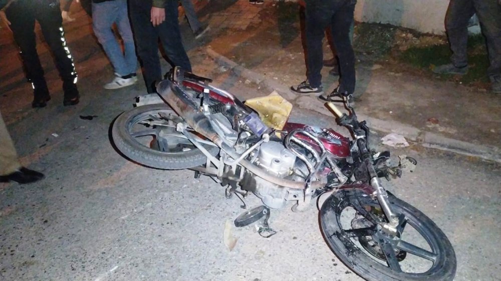Yolcu minibüsünün çarptığı motosikletin sürücüsü ağır yaralandı
