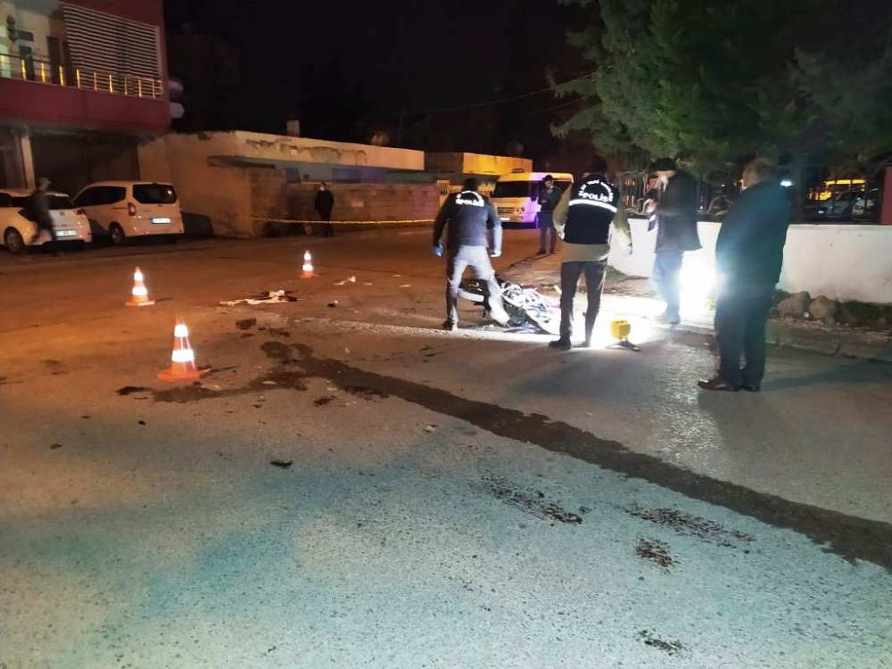 Yolcu minibüsünün çarptığı motosikletin sürücüsü ağır yaralandı