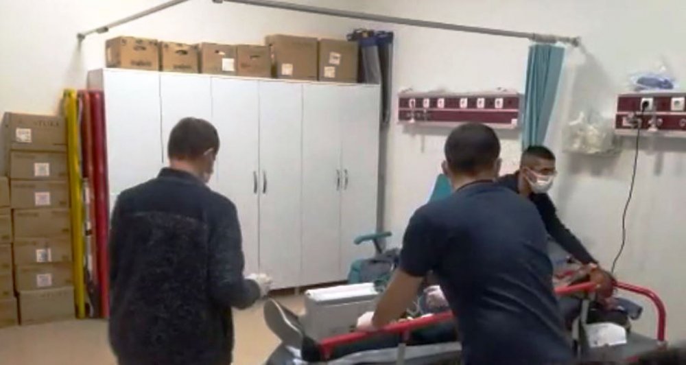 Yolcu minibüsünün çarptığı motosikletin sürücüsü ağır yaralandı