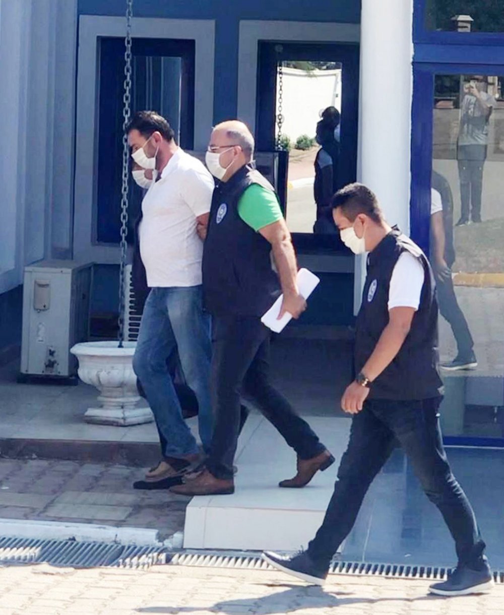 8 kez bıçakladığı sevdiği kadının kız kardeşini, 'öldü' diye bırakmış