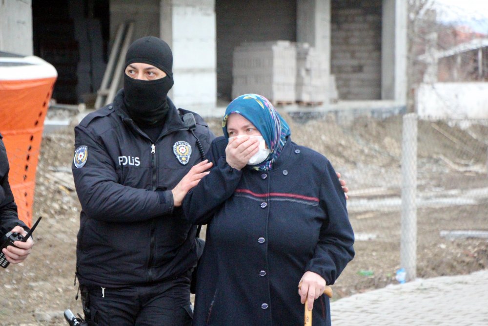 Eşi ‘Affettim seni, söz veriyorum eve alacağım’ deyince intihardan vazgeçti