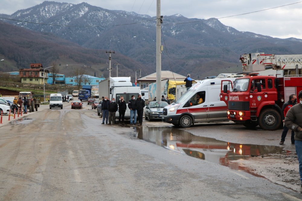 Hendek ve Akyazı'da duyulan patlama sesi endişe yarattı