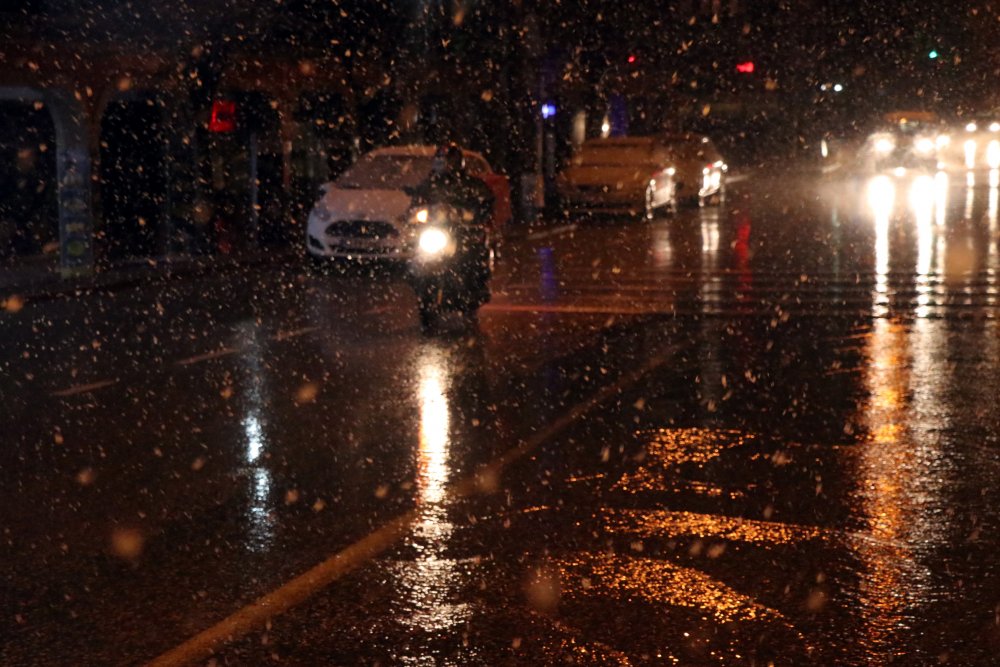 Yağışların yoğunluğunun 20 - 40 cm olarak gerçekleşmesi beklenen Edirne'de kar yağışı