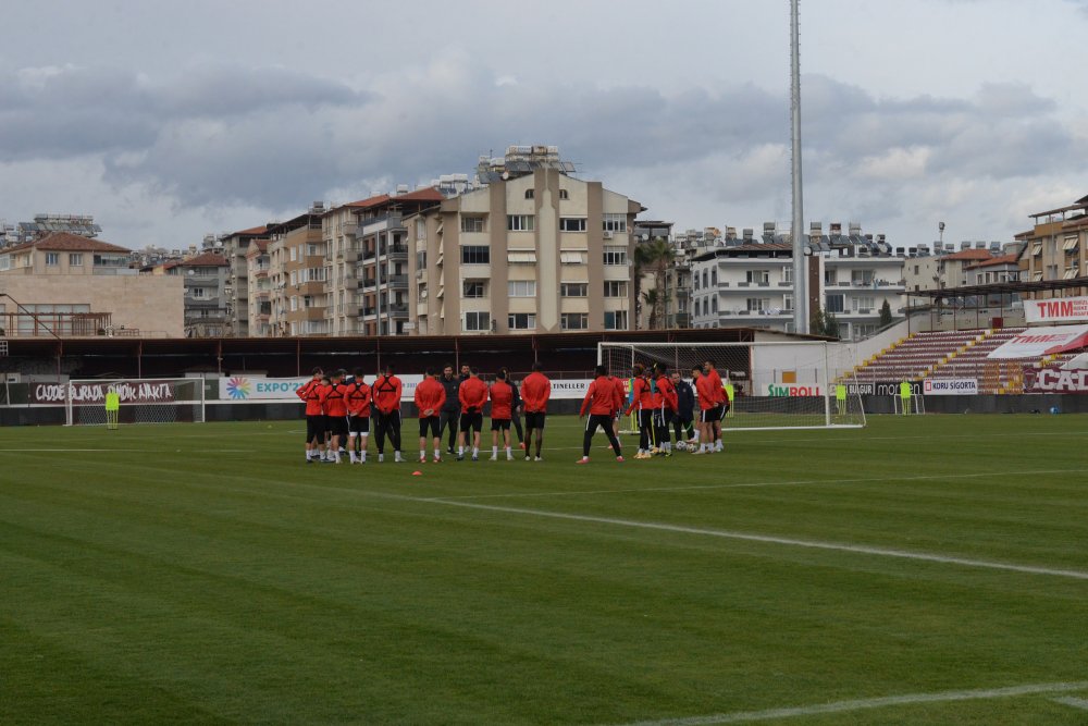 Atakaş Hatayspor, Medipol Başakşehir maçının hazırlıklarını sürdürdü
