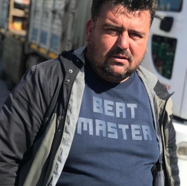 Çayda bulunan panelvan minibüsün sürücüsü için arama çalışması başlatıldı