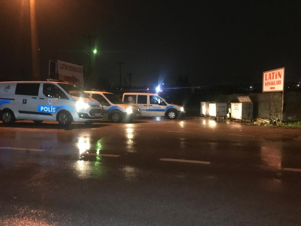 Cemaat liderinin mezardan cenazesinin taşınmasında arbede yaşandı