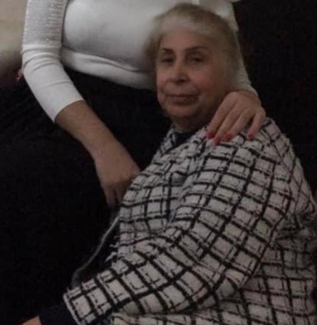 Eyüpsultan'da öldürülen anne ve oğlu son yolculuğuna uğurlandı 
