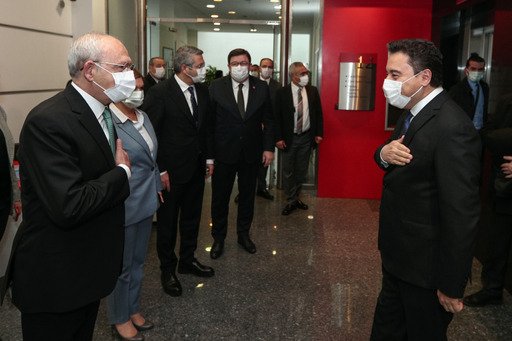 Kılıçdaroğlu: Valiler, kaymakamlar siyasetle uğraşmaz