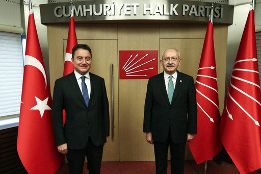 Kılıçdaroğlu: Valiler, kaymakamlar siyasetle uğraşmaz
