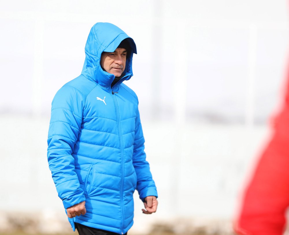 Rıza Çalımbay: Ligin ikinci yarısına iyi başlamak zorundayız