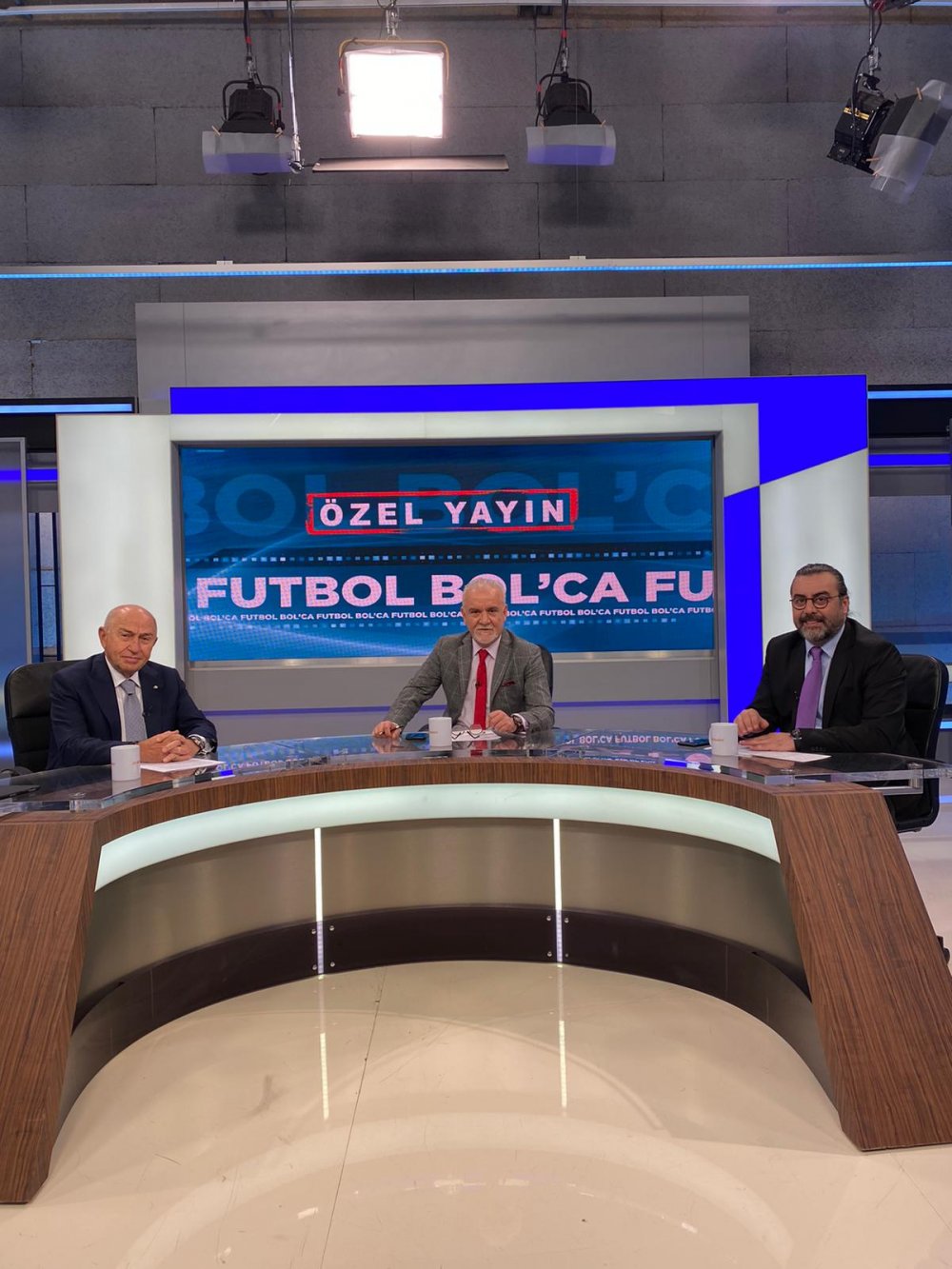 TFF Başkanı Nihat Özdemir, D-Smart canlı yayınında açıklamalarda bulundu