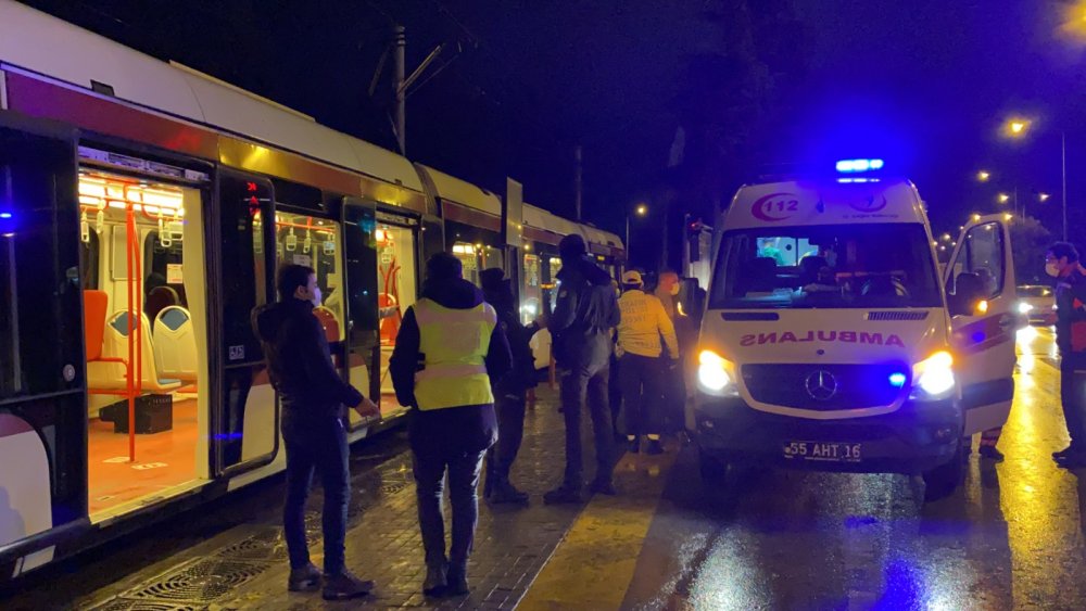 Yaya ya Tramvay çarpttı