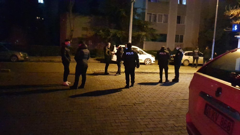 2 kişiyi silahla yaraladılar, bağ evinde yakalandılar