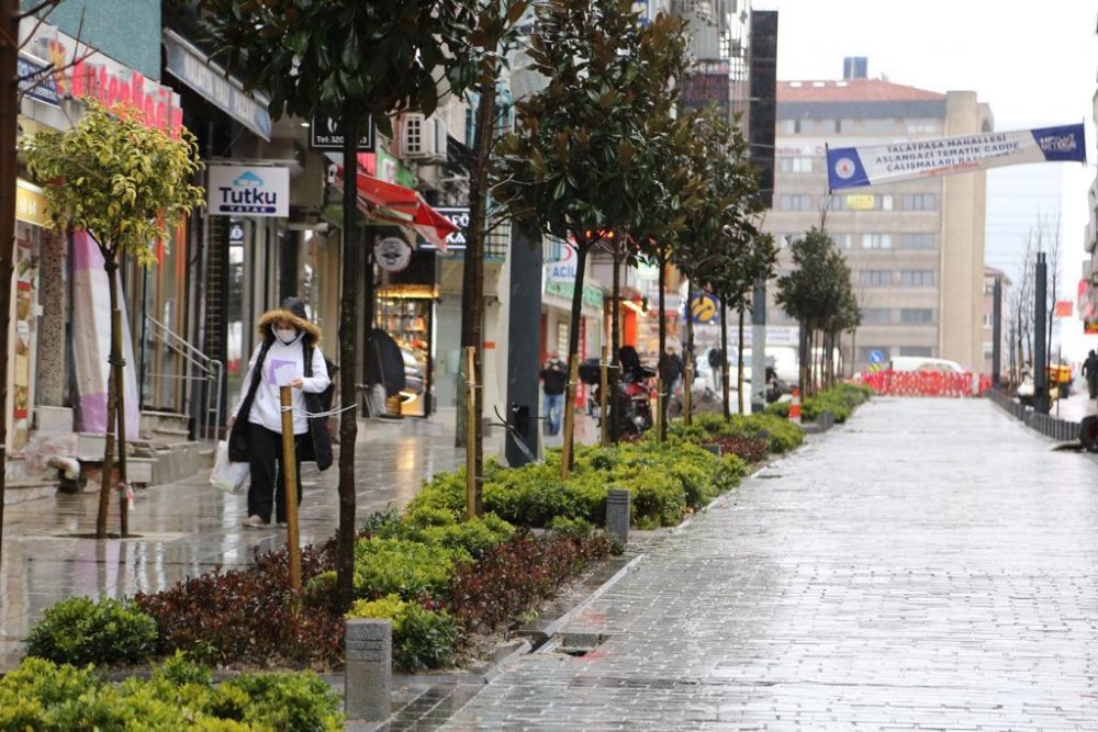 Başkan Öztekin’in ‘Yayalaştırılmış Alışveriş Caddeleri’ projesi hayata geçiyor