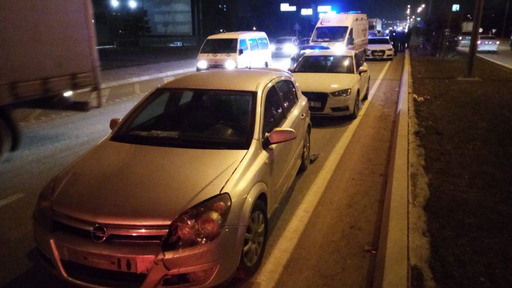 Bursa'da, 1'i ambulans 7 aracın karıştığı zincirleme kaza
