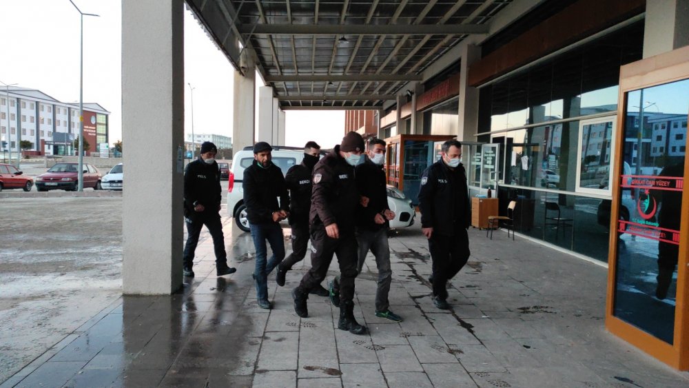 Konya'da uyuşturucu operasyonuna 4 tutuklama
