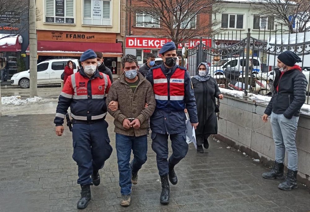 Şüphe üzerine durdurulan aracın sürücüsü cezaevi firarisi çıktı