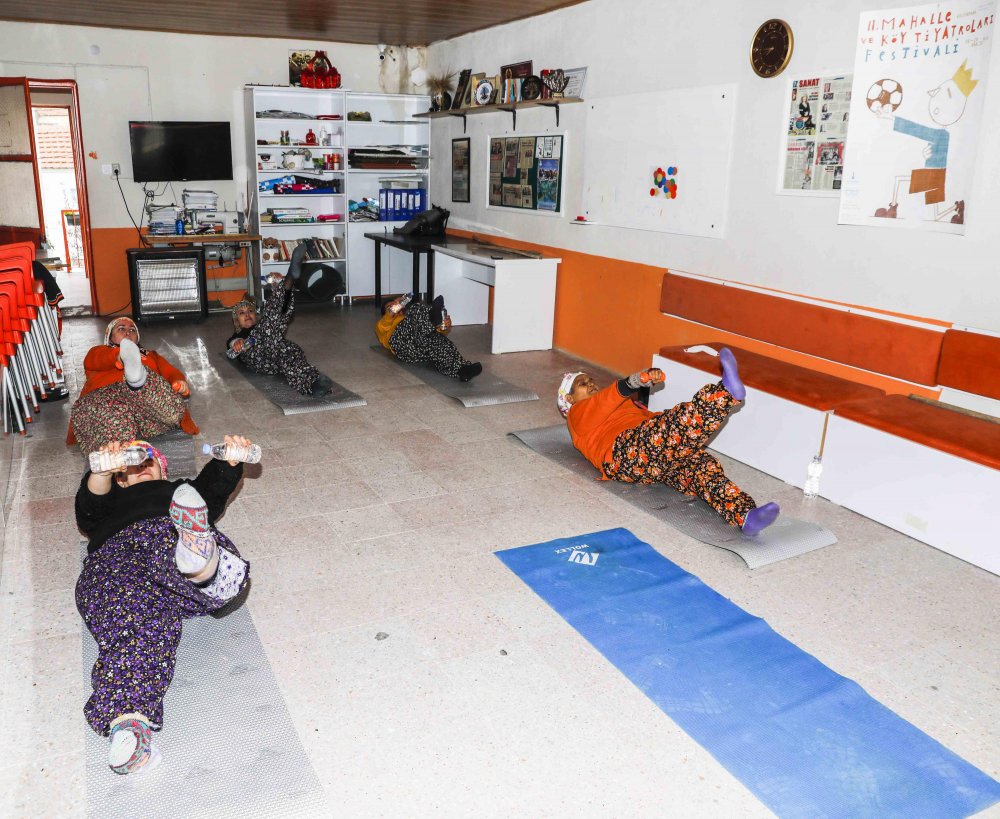 Ulamış köyü kadınları, pilates yapıyor
