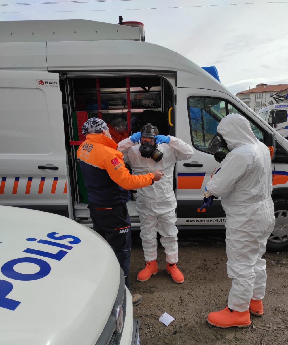 Aksaray’da toprağa gömülü 11 bidon bulundu; içindeki sıvılar laboratuvarda incelenecek