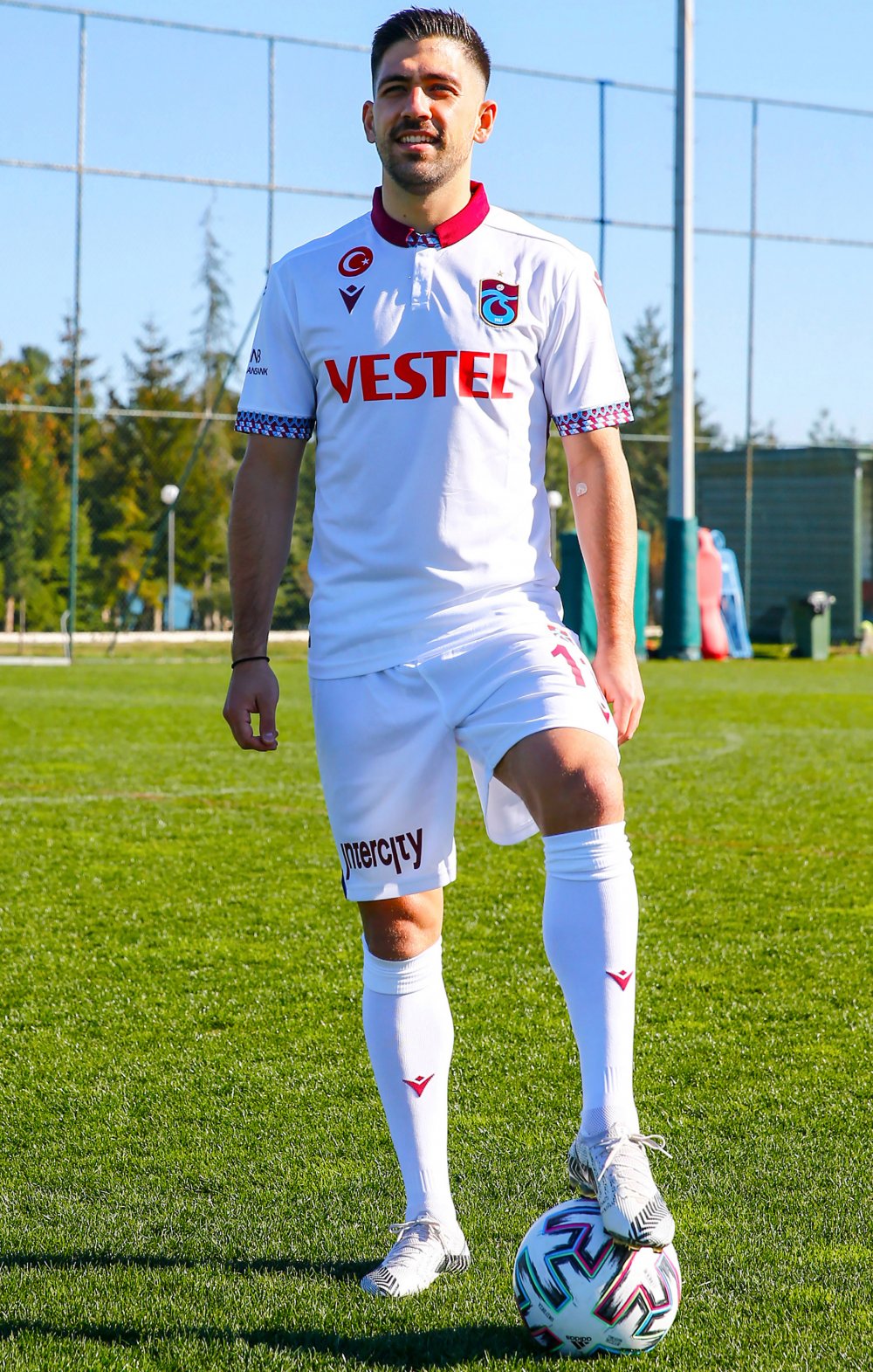 Bakasetas, Beşiktaş maçı kafilesinde yer aldı