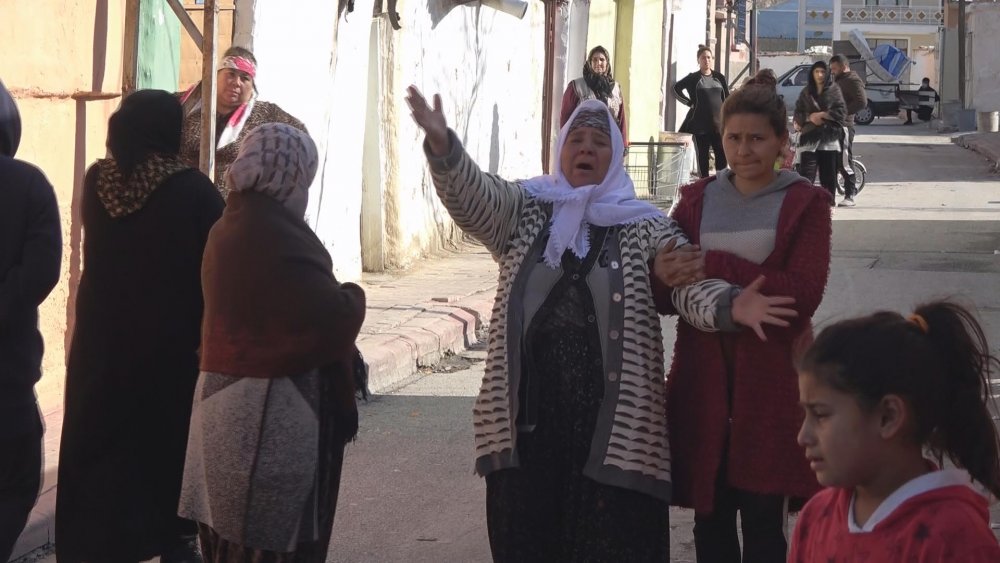 Yangında vücudu yanıp, annesini kaybeden Okay, Ankara'daki hastaneye sevk edildi