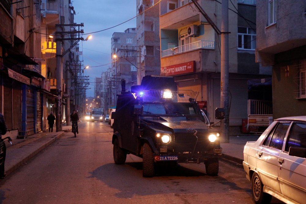 Diyarbakır'da silahlı kavga: 2 yaralı