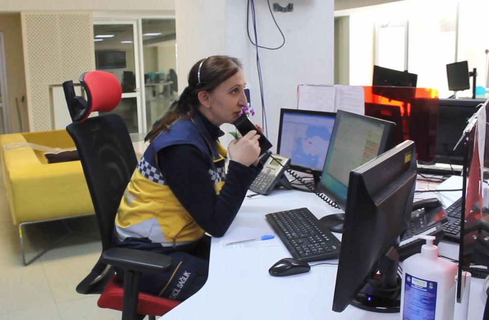 Emekli olan 112 çalışanının anonslu vedası