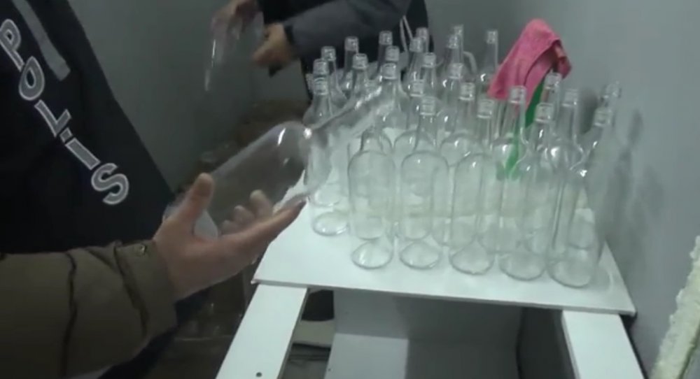 Esenyurt'ta sahte alkol operasyonu kamerada