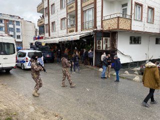 Esenyurt'ta silahlı, kılıçlı kavga