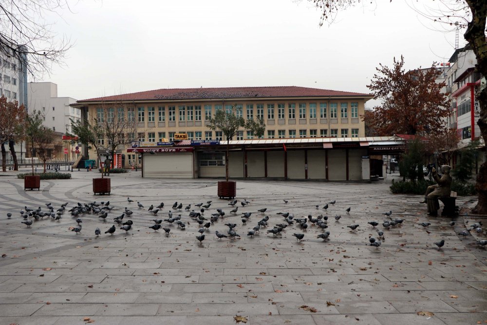 Gaziantep'te cadde ve meydanlar sessizliğe büründü