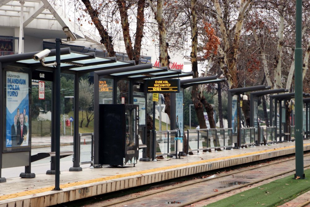 Gaziantep'te cadde ve meydanlar sessizliğe büründü