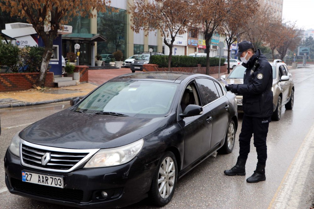 Gaziantep'te cadde ve meydanlar sessizliğe büründü