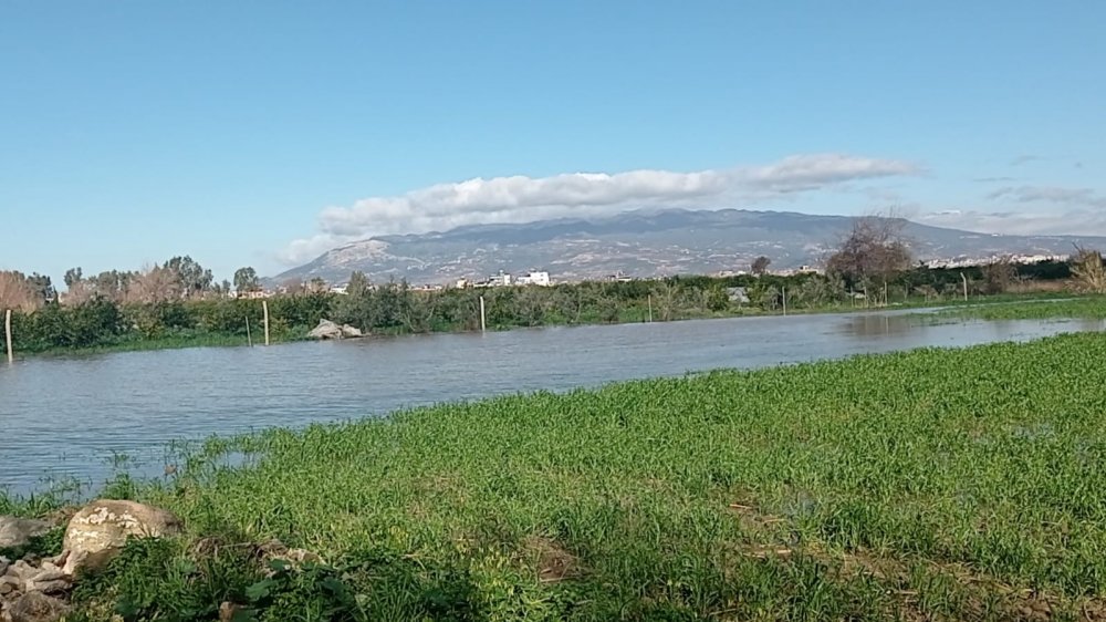 Hatay’da sağanak ve hortum