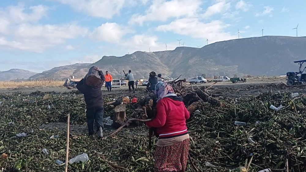 Hatay’da sağanak ve hortum