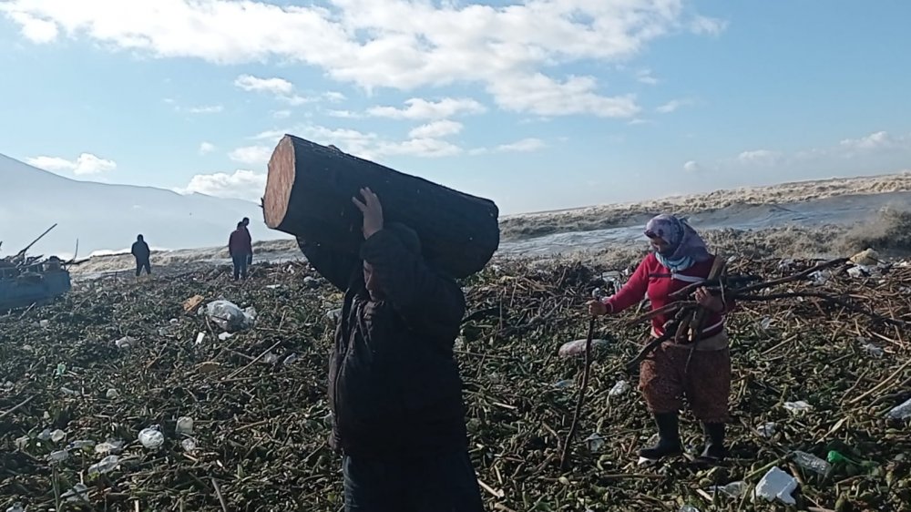 Hatay’da sağanak ve hortum