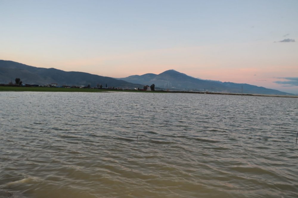 Hatay’da sağanak ve hortum hayatı olumsuz etkiledi