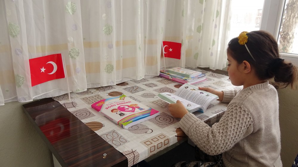 Hira, Anıtkabir hayaline kavuşmak için sabırsızlanırken, yüzlerce destek telefonu aldı