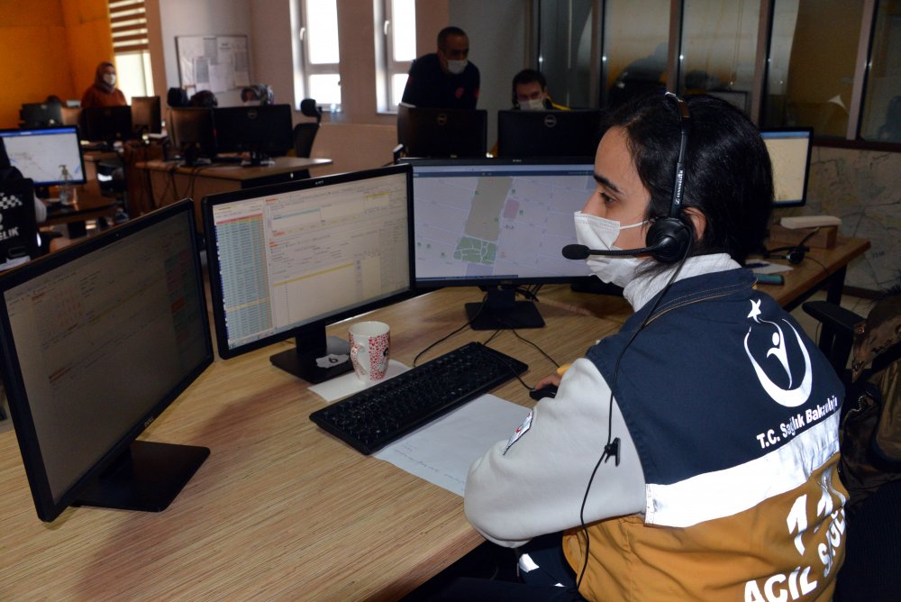 KAHRAMANMARAŞ 112 Acil Çağrı Merkezi'ne 2020 yılında yapılan çağrıların 510 bini asılsız çıktı: İneği için ambulans, halısını yıkatmak için itfaiye
