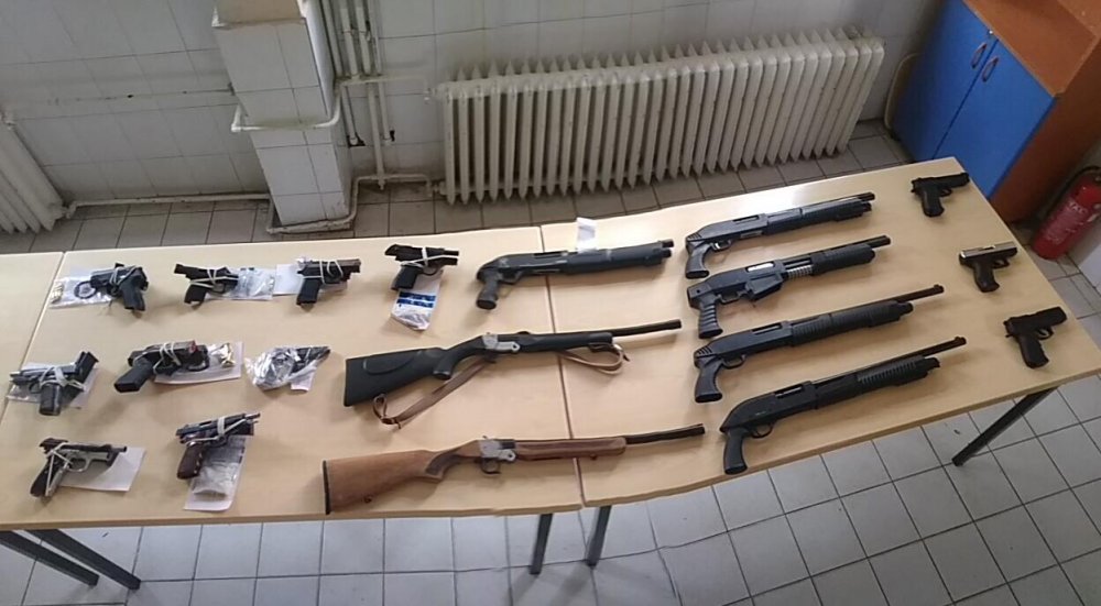 Kahramanmaraş'ta 62 maganda silahlarıyla birlikte yakalandı